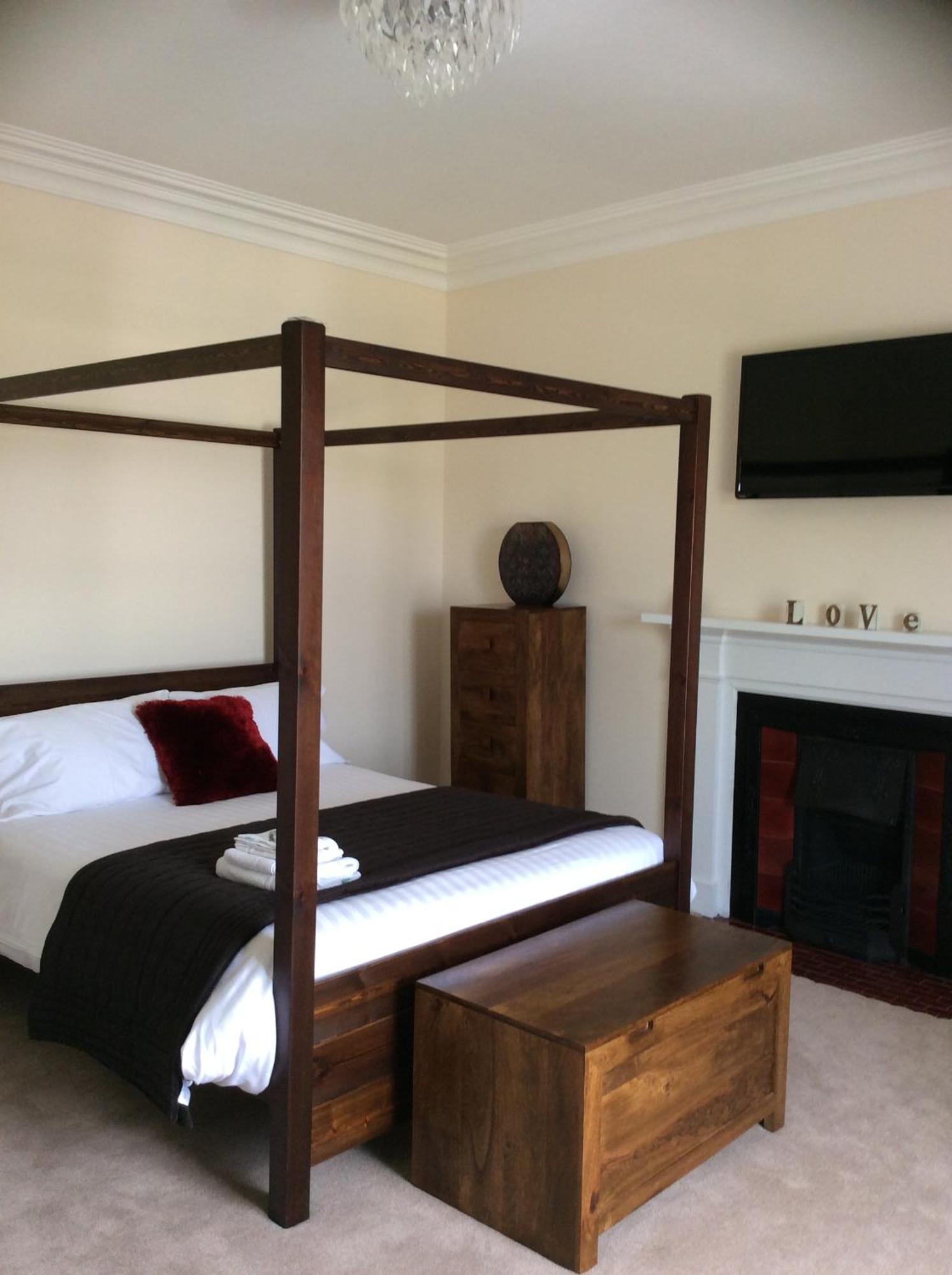 Springfield Guest House Tain Kültér fotó